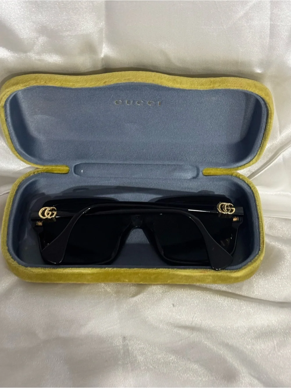 Gucci Black Oversized Square Sunglasses